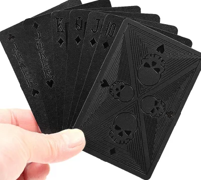 Cartes à jouer crâne ou joker